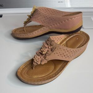 Women's Floral Wedge Thong Sandals with Cushioned Footbed